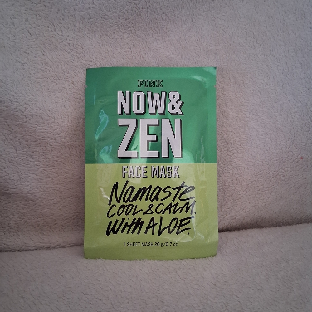 Victoria Secret Pink Now & Zen Face Mask